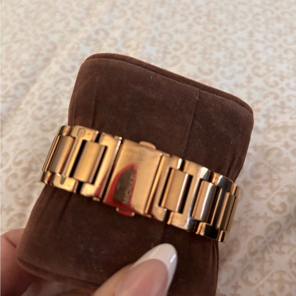 Michael Kors women’s watch - Picture 2 of 4